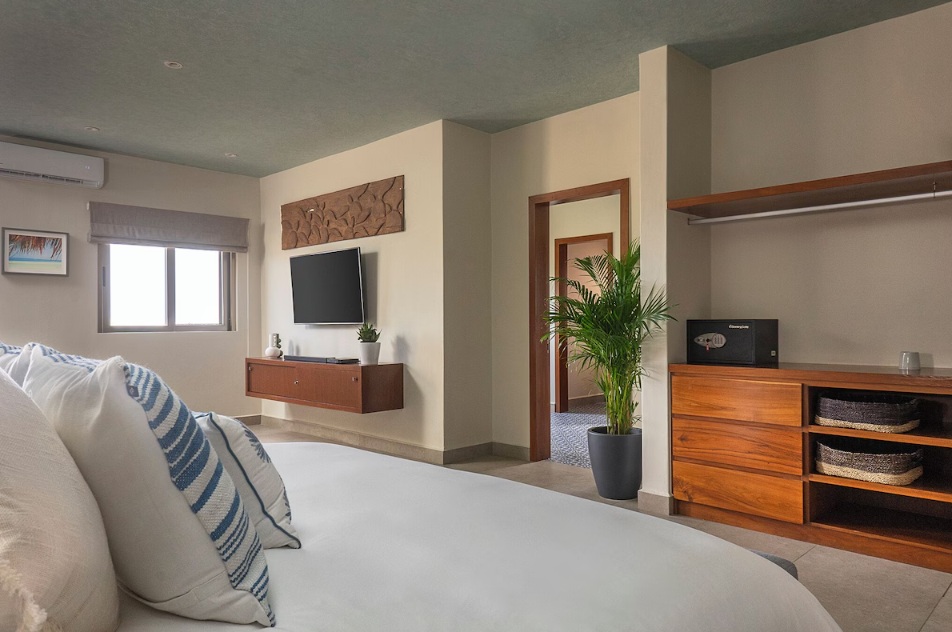 Bedroom 1 Pic 2