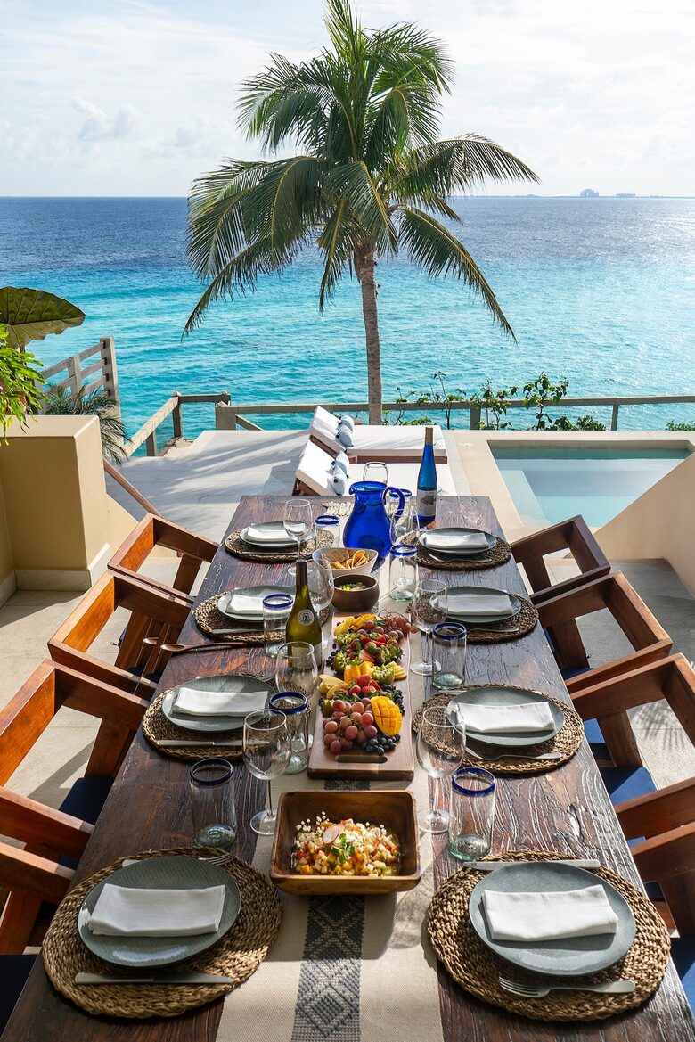 Outdoor Eating Area